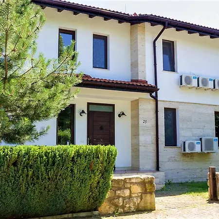 Villa Tailor's House At Black Sea Rama Golf - 4-bdr, Garden And Parking *