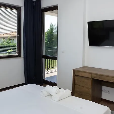 Villa Tailor's House At Black Sea Rama Golf - 4-bdr, Garden And Parking *