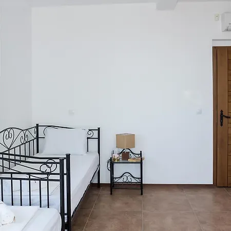 Tailor's House At Black Sea Rama Golf - 4-bdr, Garden And Parking Villa