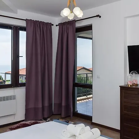 Villa Tailor's House At Black Sea Rama Golf - 4-bdr, Garden And Parking *