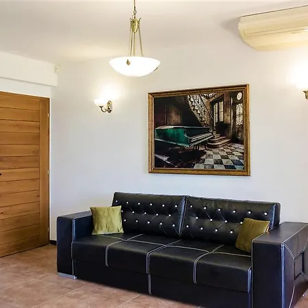 Tailor's House At Black Sea Rama Golf - 4-bdr, Garden And Parking *